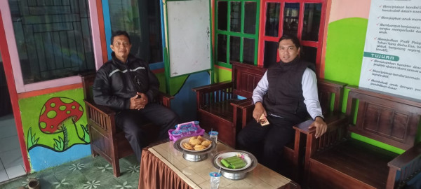 Silaturahmi dan Tinjauan Sarpras, Ketua YPAIS Kunjungi RA Qurrata A’yun dan TPA Permata Ummi