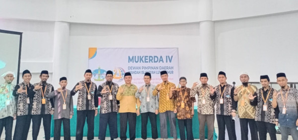 Bupati Luwu Timur Penuhi Undangan Mukerda Wahdah Lutim