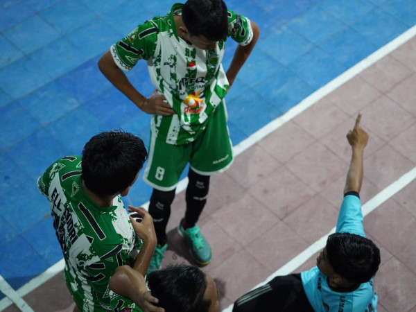 Religius di Tengah Kompetisi: SMAS IT Wahdah Islamiyah Sinjai Tampil Sportif dan Tetap Menutup Aurat